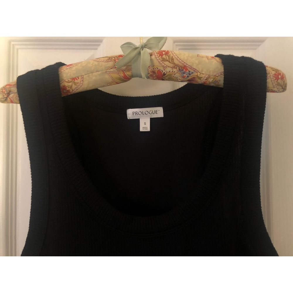 Prologue ribbed racerback tank in black